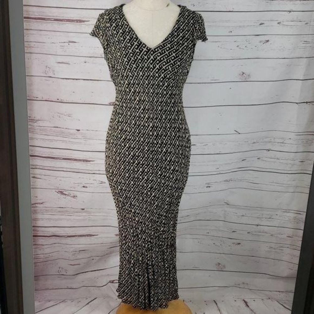 Motherhood Maternity Fitted Black and White Maxi